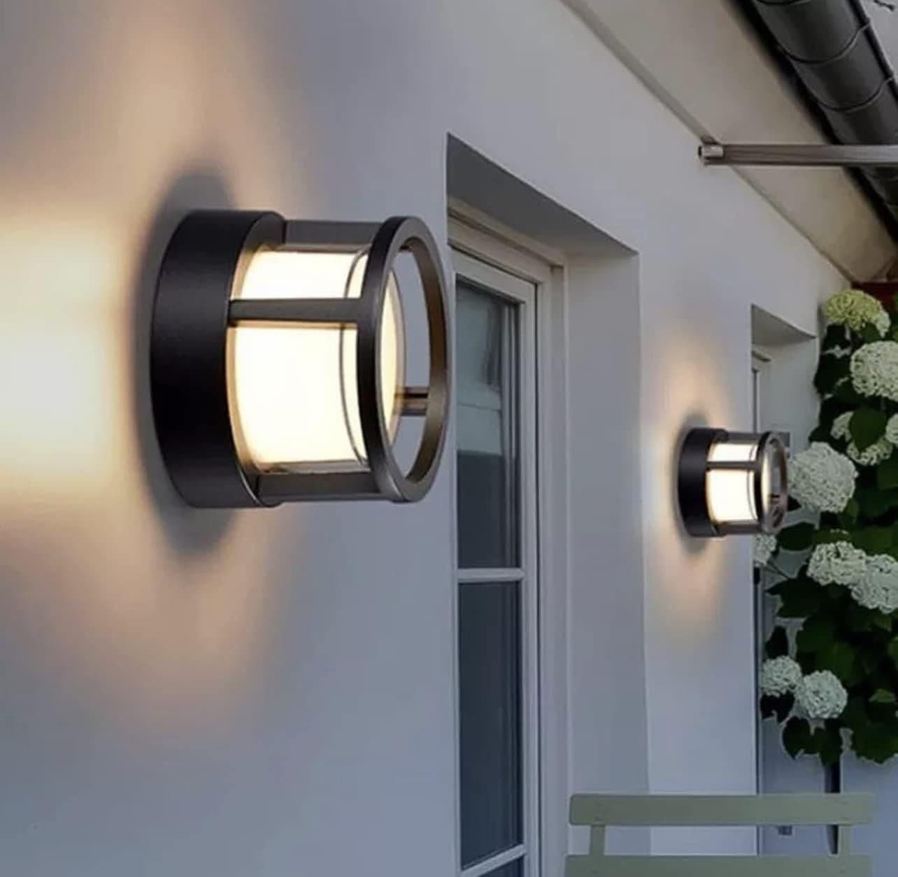 Round Outdoor Wall Light 10.8cm
